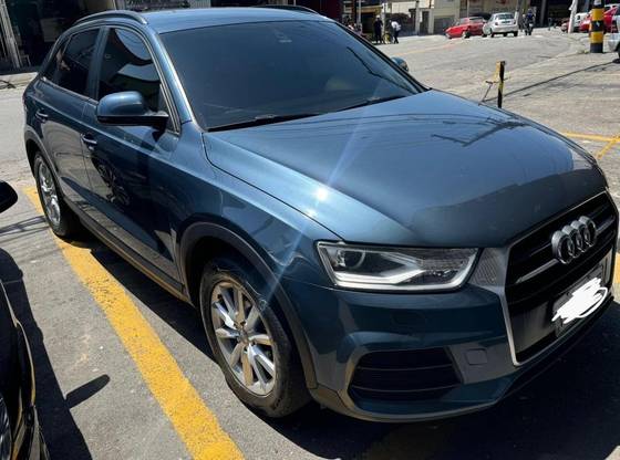 AUDI Q3 1.4 TFSI AMBIENTE FLEX 4P S TRONIC